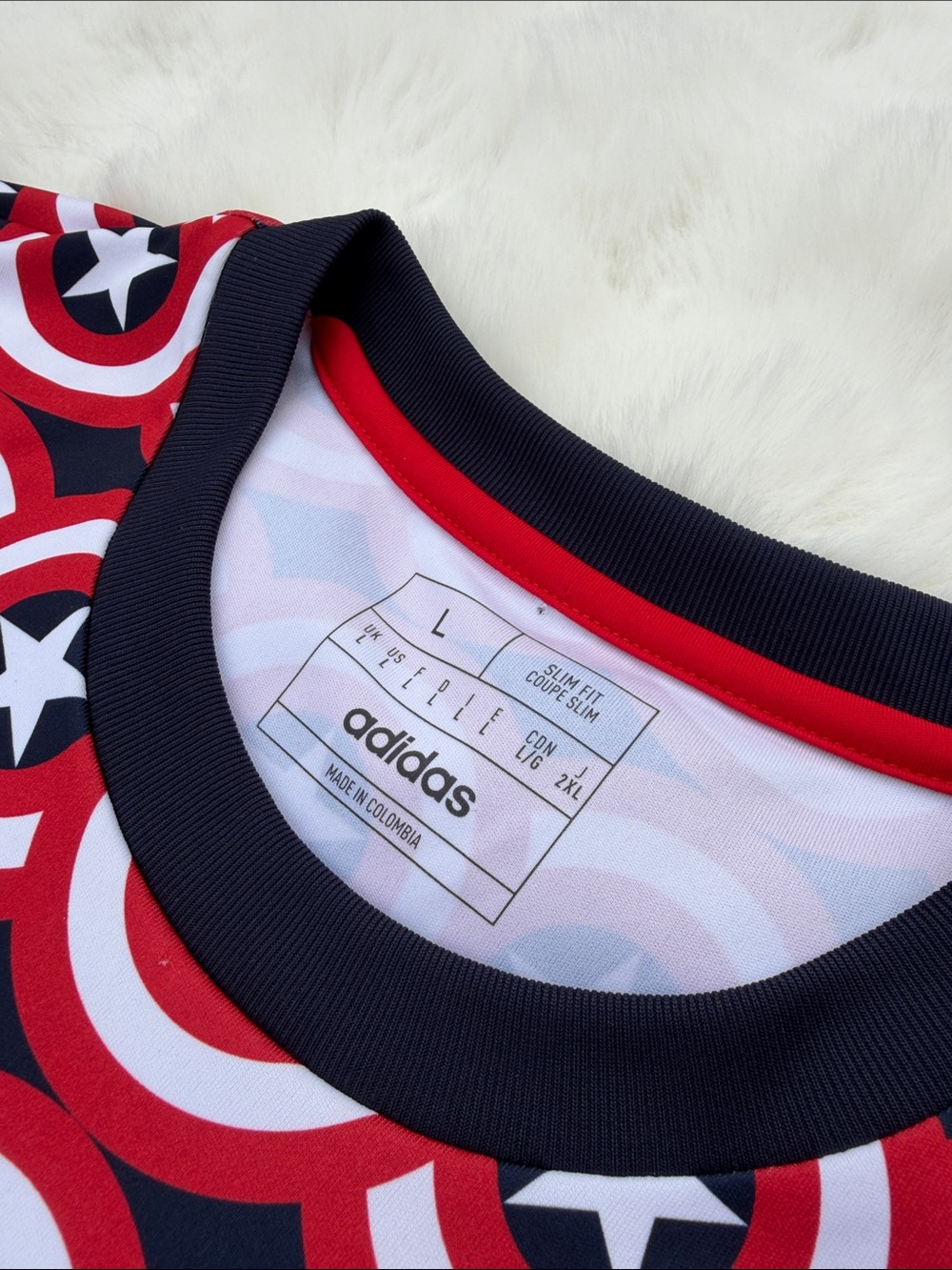 Adidas MLS x Marvel Captain America Pre-Match Soccer Jersey LARGE - Picture 5 of 7